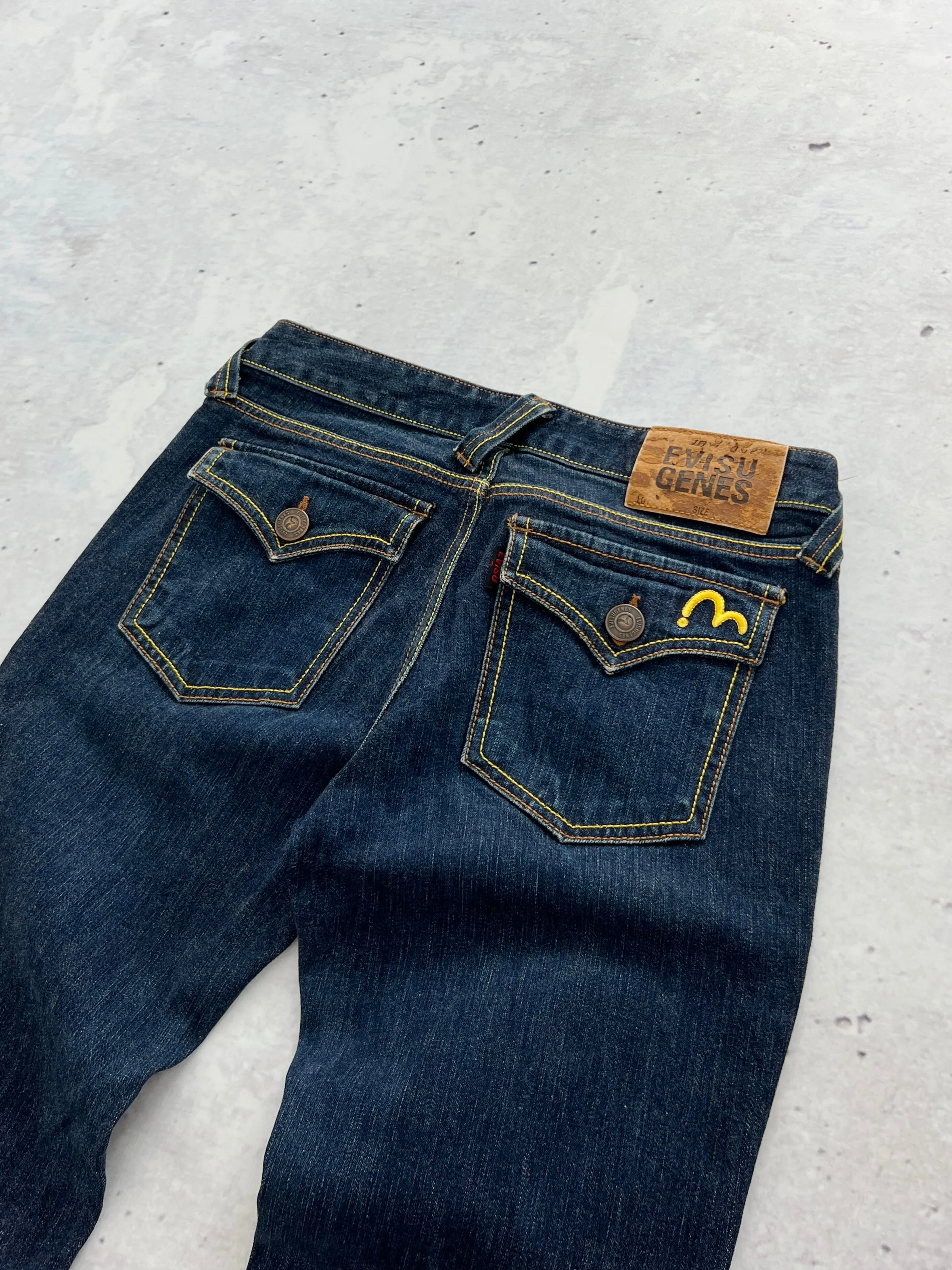 00's Evisu Womens gull wing flared jeans (W26 x L30)