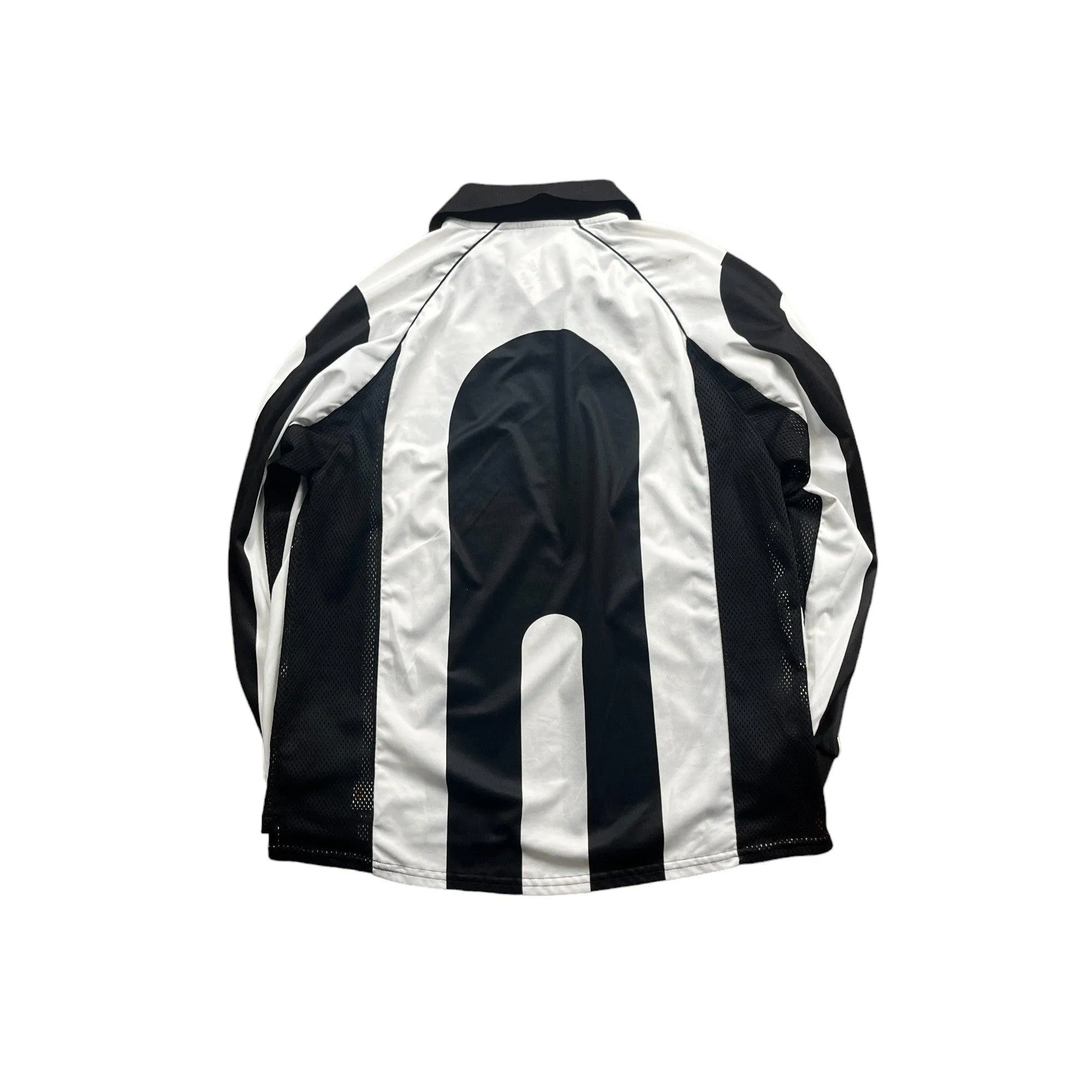 1997-98 Black + White Juventus Centenary Tee - Extra Large