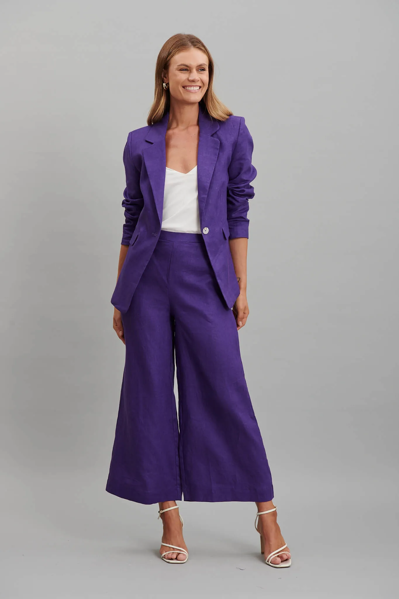 Deborah Blazer In Purple Pure Linen