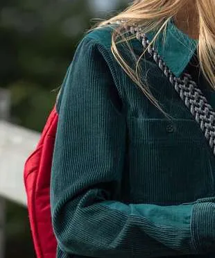 KAVU Women’s ROPE PUFF Bag – Scarlet