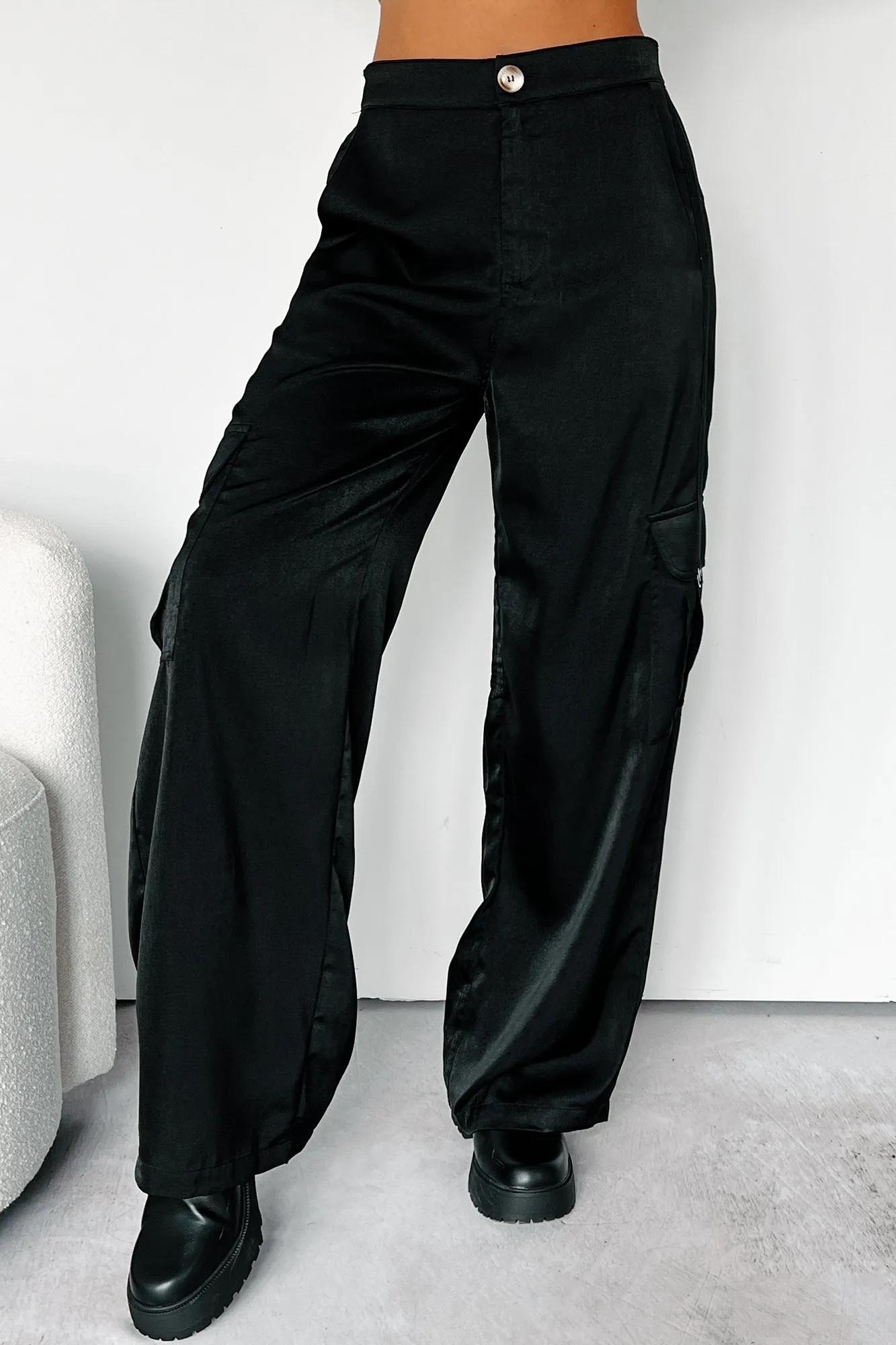 Manrick Wide Leg Cargo Pants (Black)